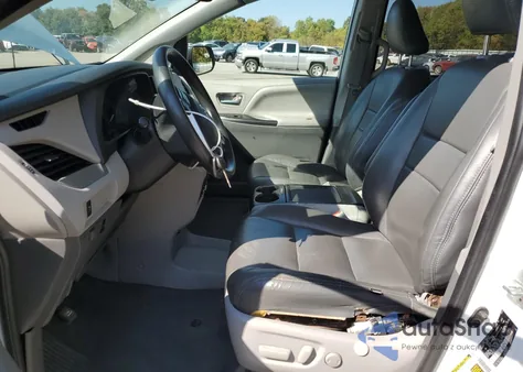 2020 Toyota Sienna Le из США, поврежденный, VIN 5TDJZ3DC2LS250809